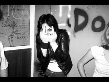 Joan Jett and The Sex Pistols - I Love Rock N' Roll (Early Version)