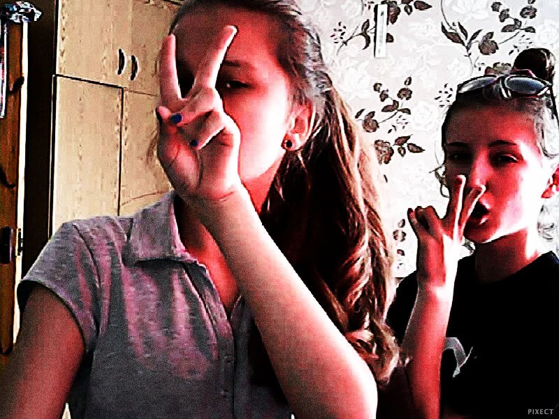 Любимая моя Юлечка - С Днём Рождения.Я тебя люблю.Самая моя лучшая подруга!!