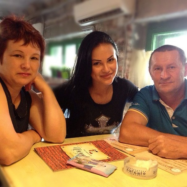 МАМА и  ПАПА Я ВАС ЛЮБЛЮ - (Цените своих родителей,Любите их,не забывайте о них)