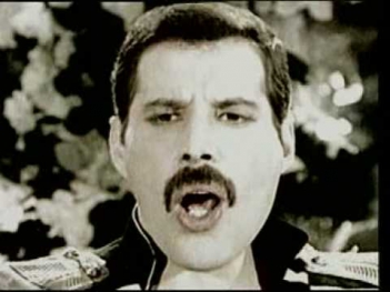 Freddie Mercury - Living On My Own(1993 Version)