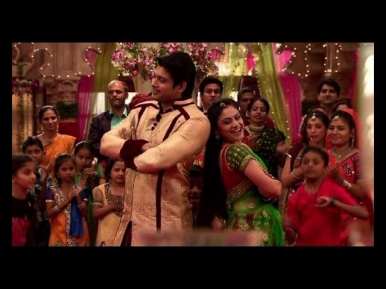 Balika Vadhu: Shiv-Anandi dance together