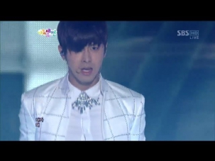 동방신기 (TVXQ) [Catch Me] @SBS 2012 가요대전 The Color of K-pop 20121229