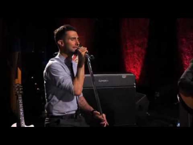 Maroon 5 - Sunday Morning (Live on Walmart Soundcheck)