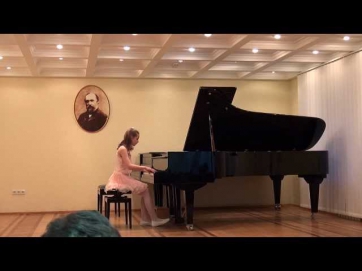Й.С. Бах Симфония №15 h-moll, Й. Гайдн - Соната D-Dur 1ч. -- исполняет Мария Синица
