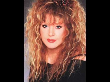 Alla Pugacheva - Ti na svete est/Алла Пугачева Я знаю ты на свете есть