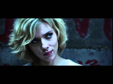 Смотреть онлайн трейлер к фильму Люси (Lucy) 2014 в хорошем качестве