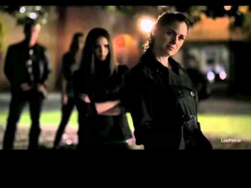 Elena Gilbert....Мама я полюбила хулигана