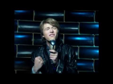 Sterling Knight 